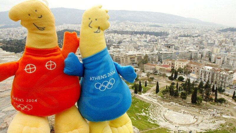 第28屆奧運吉祥物是一對古代希臘陶土公仔Phevos 和 Athena