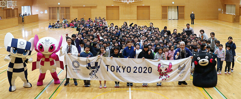 在2,000多份東京奧運吉祥物設計作品中，