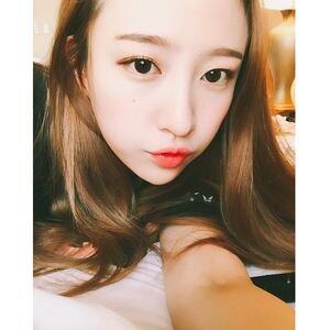韓國妝容, 韓星, 內雙眼皮, EXID, Hani