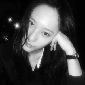 韓國妝容, 韓星, 內雙眼皮, Krystal, f(x), 鄭秀晶