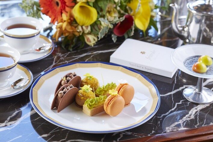 NATURE-INSPIRED AFTERNOON TEA